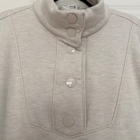 AGOLDE Funnel Neck Snap Front Pullover (M) | Cream Fleece - Picture 3 of 6